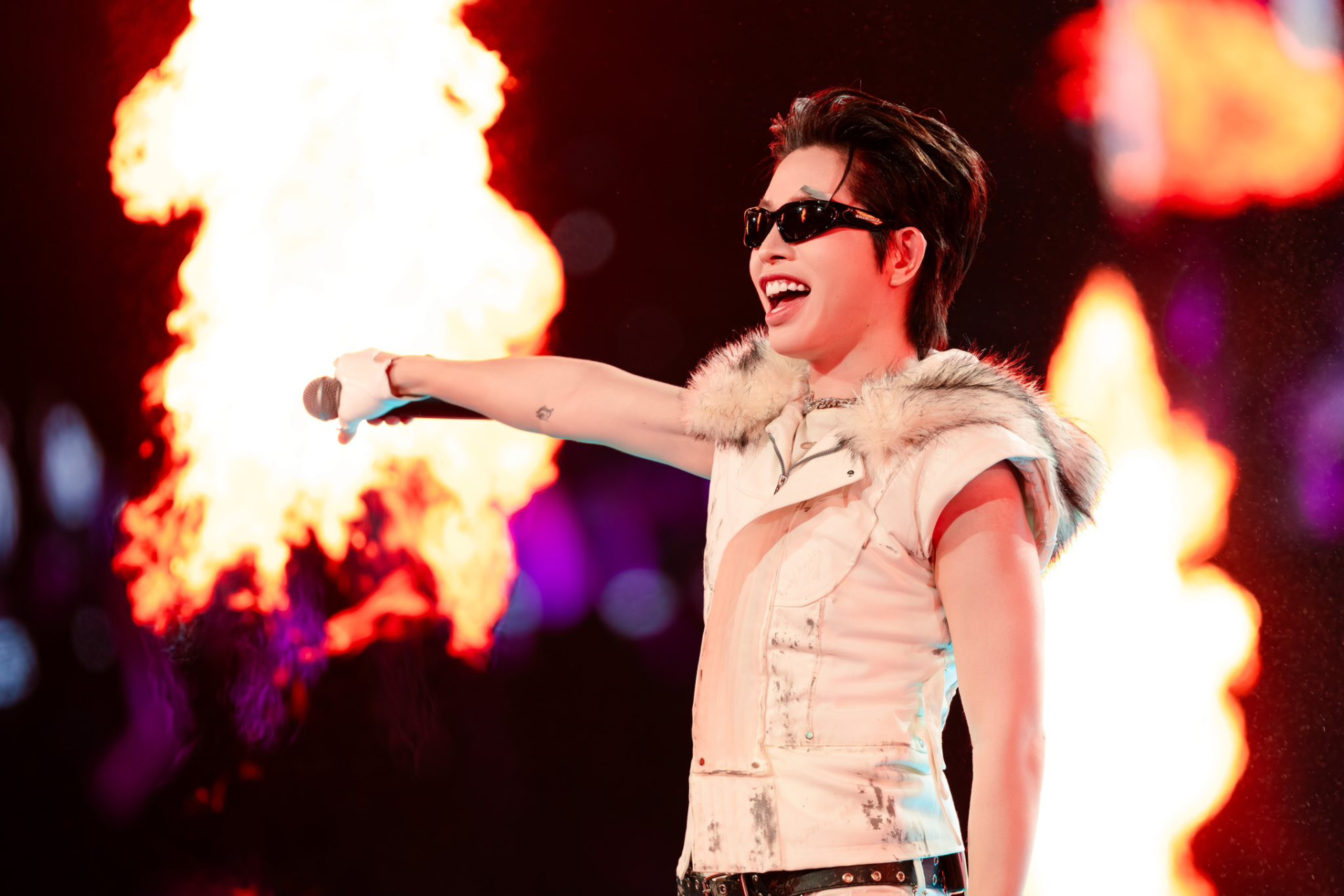 Nữ ca sĩ được Bộ VH-TT-DL vinh danh: Tổ chức fan-concert 8000 người, cả dàn sao hạng A góp vui 