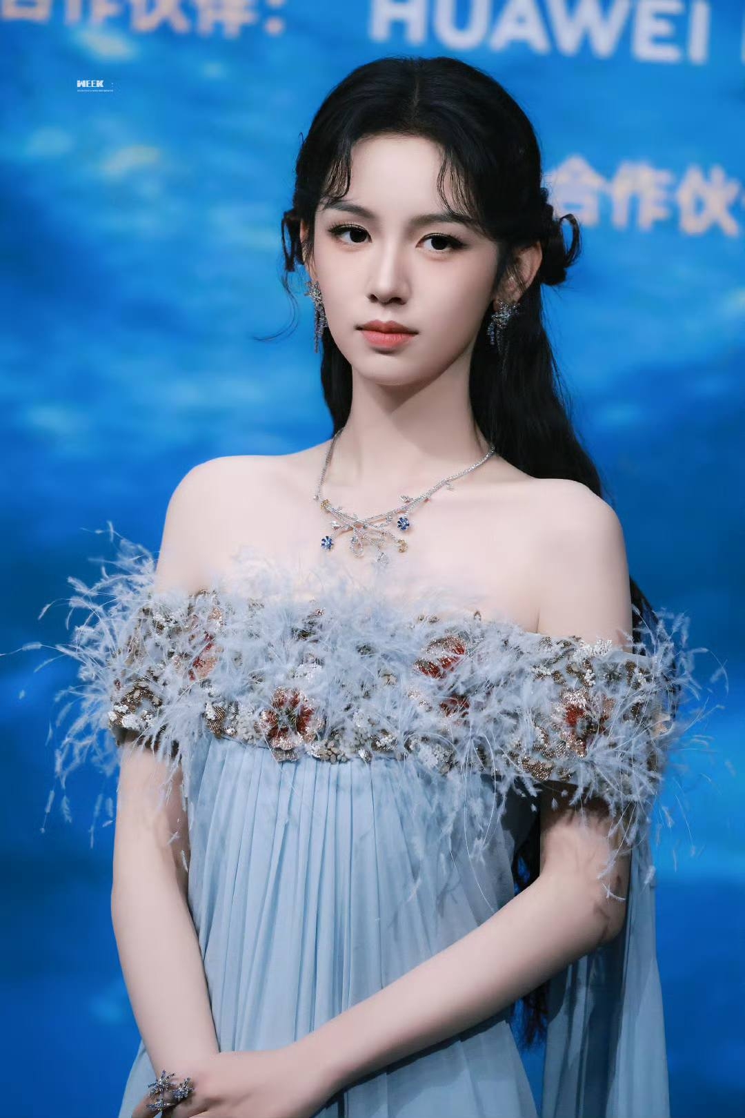 Châu Dã tỏa sáng tại Đêm Hội Weibo 2026.