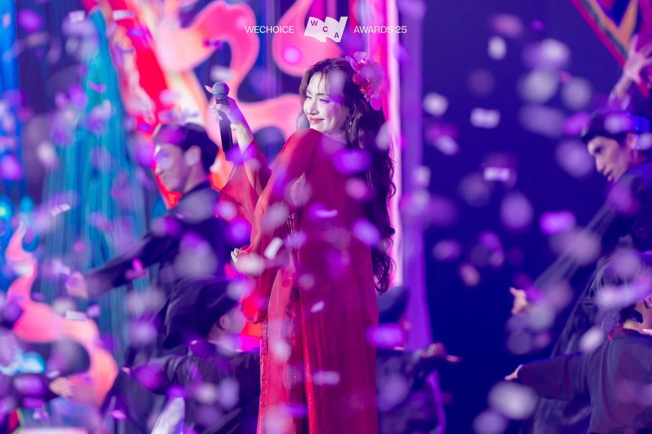 Hòa Minzy “quẩy tung” với hit Bắc Bling, Đức Phúc tái hiện màn trình diễn khuynh đảo quốc tế tại Gala Wechoice Awards 2025 