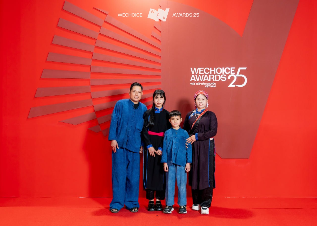 Cả gia đình chị Thông nhận được nhiều sự yêu mến từ công chúng