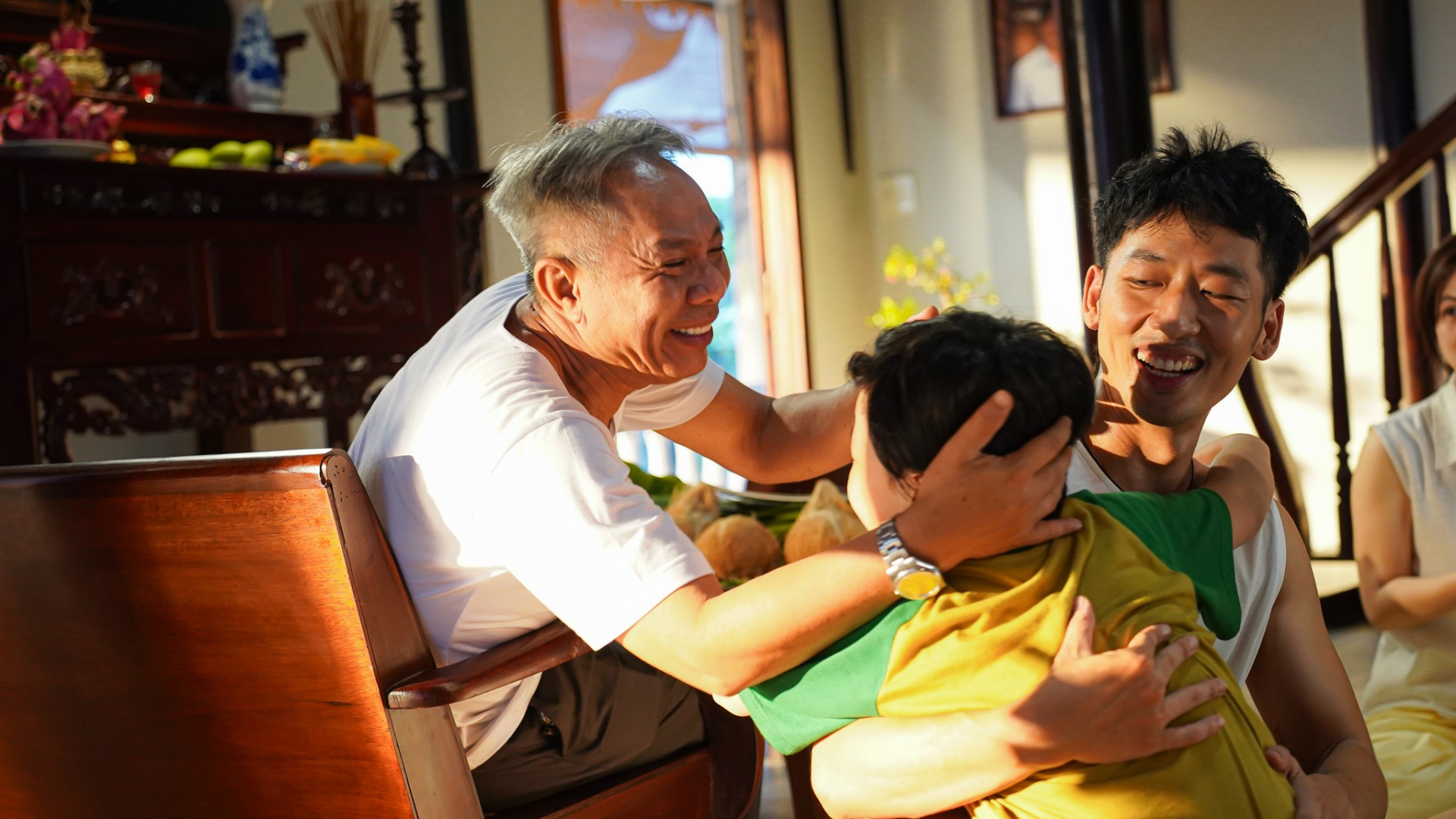 Tết xem phim Việt này đảm bảo cười mỏi miệng cả năm, nhìn cặp đôi đẹp nhất Vbiz yêu nhau mà cả nước tung hoa ăn mừng