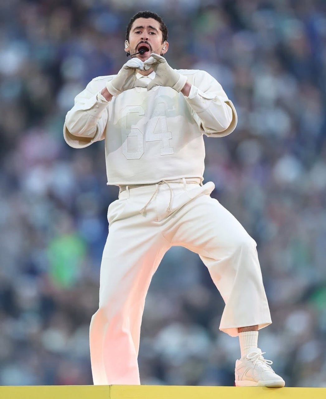 Cựu Tổng thống Donald Trump đã không ngần ngại chỉ trích trên mạng xã hội Truth Social, gọi đây là 