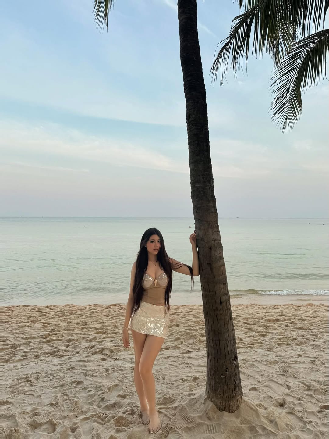 Hạt Dẻ bùng nổ visual trong loạt ảnh mới