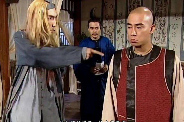 Ông chuyên đảm nhận các vai phụ 