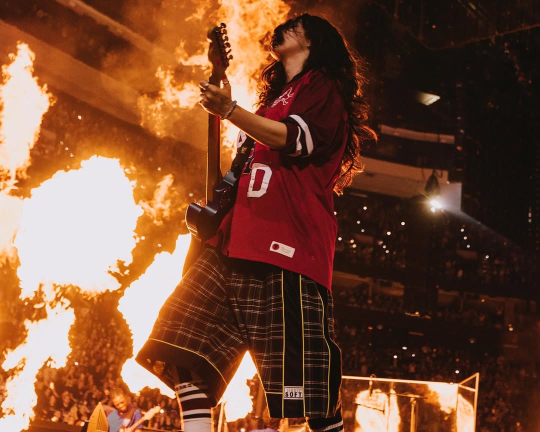 Cô đang thử nghiệm, thay đổi và đôi khi chấp nhận đánh đổi bằng những làn sóng chỉ trích