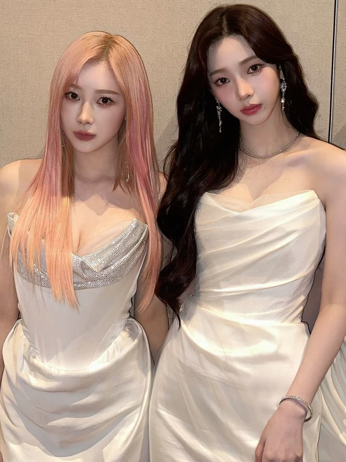 Cặp mỹ nhân visual - body nét căng, bị ghét đến mấy cũng không thể phủ nhận nhan sắc là ngoại lệ