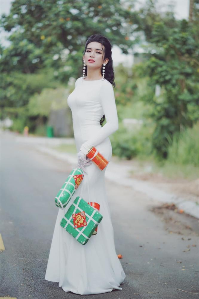 BB Trần nổi tiếng vì nhiều lần giả gái rất ấn tượng