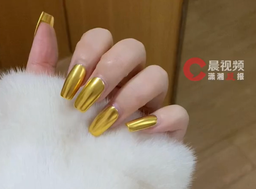 Bộ nail chơi Tết đang gây xôn xao MXH Trung Quốc