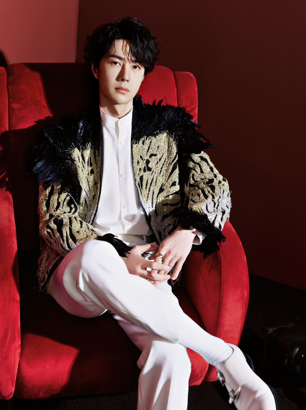 Bạch nguyệt quang xứ tỷ dân: Chỉ nhảy nửa bài cũng càn quét hot search với 800 triệu lượt đọc, 100 triệu lượt xem sau vài giờ