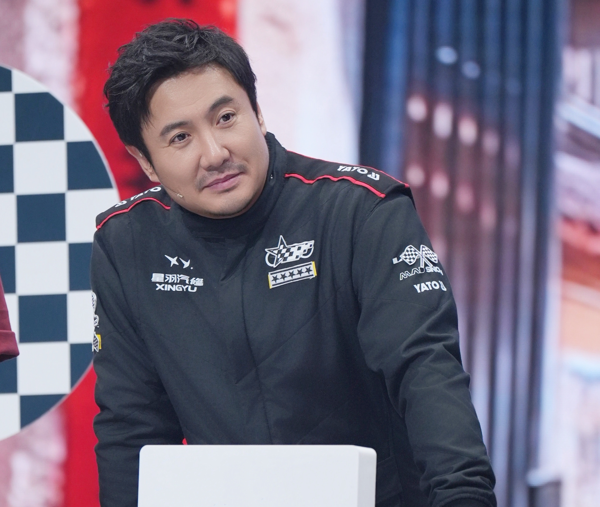 Thẩm Đằng xứng danh ông hoàng phòng vé Trung Quốc