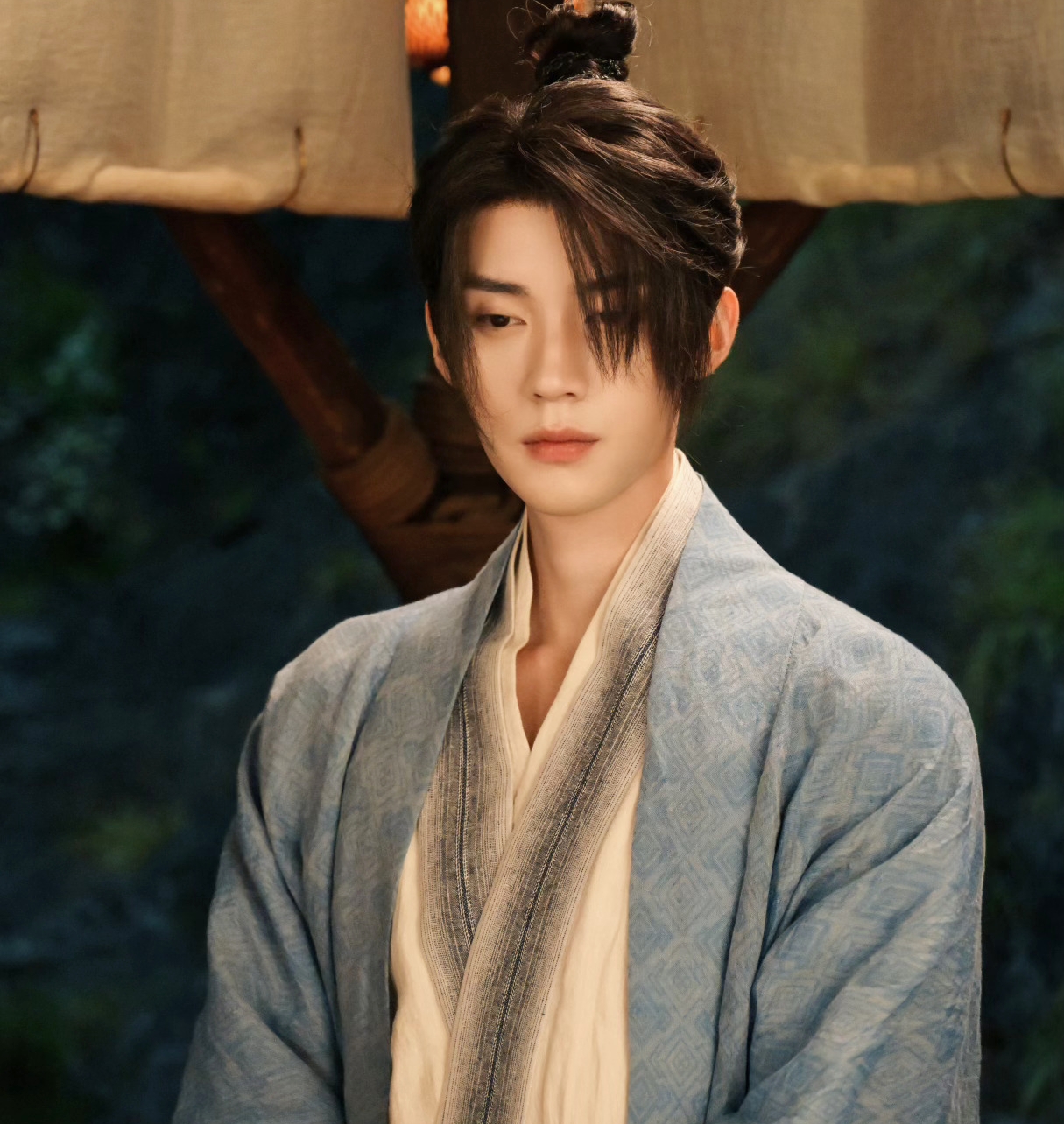 Chu Dực Nhiên có ngoại hình đẹp, nhưng diễn xuất nhạt nhòa, đời tư lắm phốt