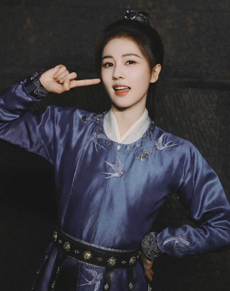 Bạch Lộc đang là một trong những cái tên có khả năng chiêu thương tốt bậc nhất màn ảnh nhỏ xứ Trung.