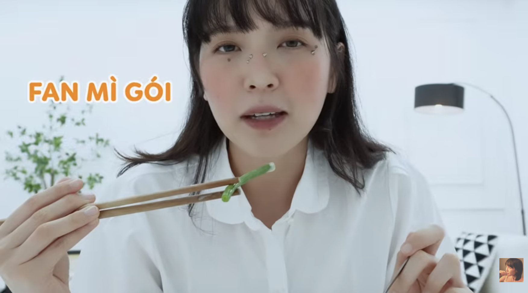 Cô tiết lộ bản thân là fan của mì gói