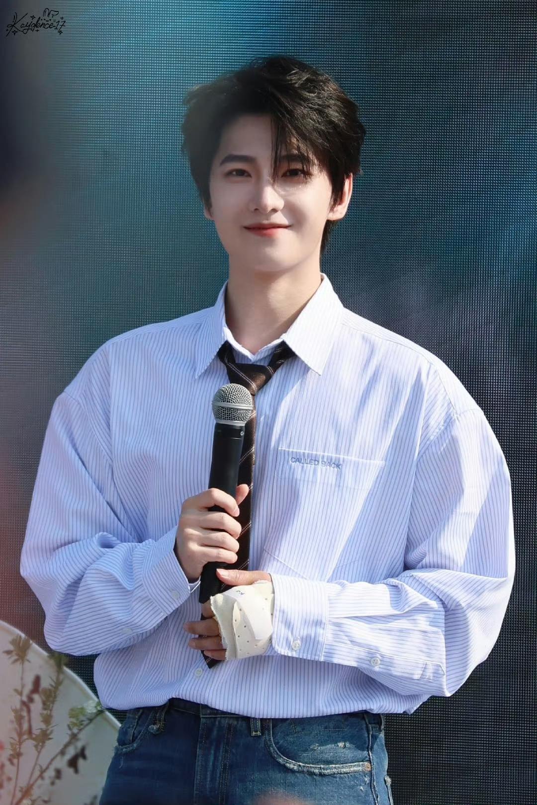 Đoàn phim phải đưa ra lời giải thích, nhưng Dương Dương đã xin nghỉ 5 ngày