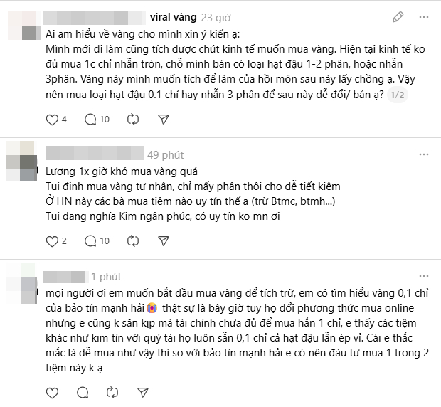 Những người trẻ cũng rơi vào tâm thế FOMO, liên tục bàn luận, hỏi ý kiến về việc mua vàng
