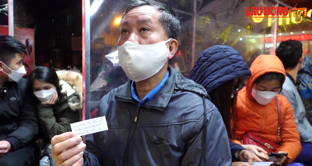 Chân dung cụ ông 70 tuổi ở Hà Nội trở thành 