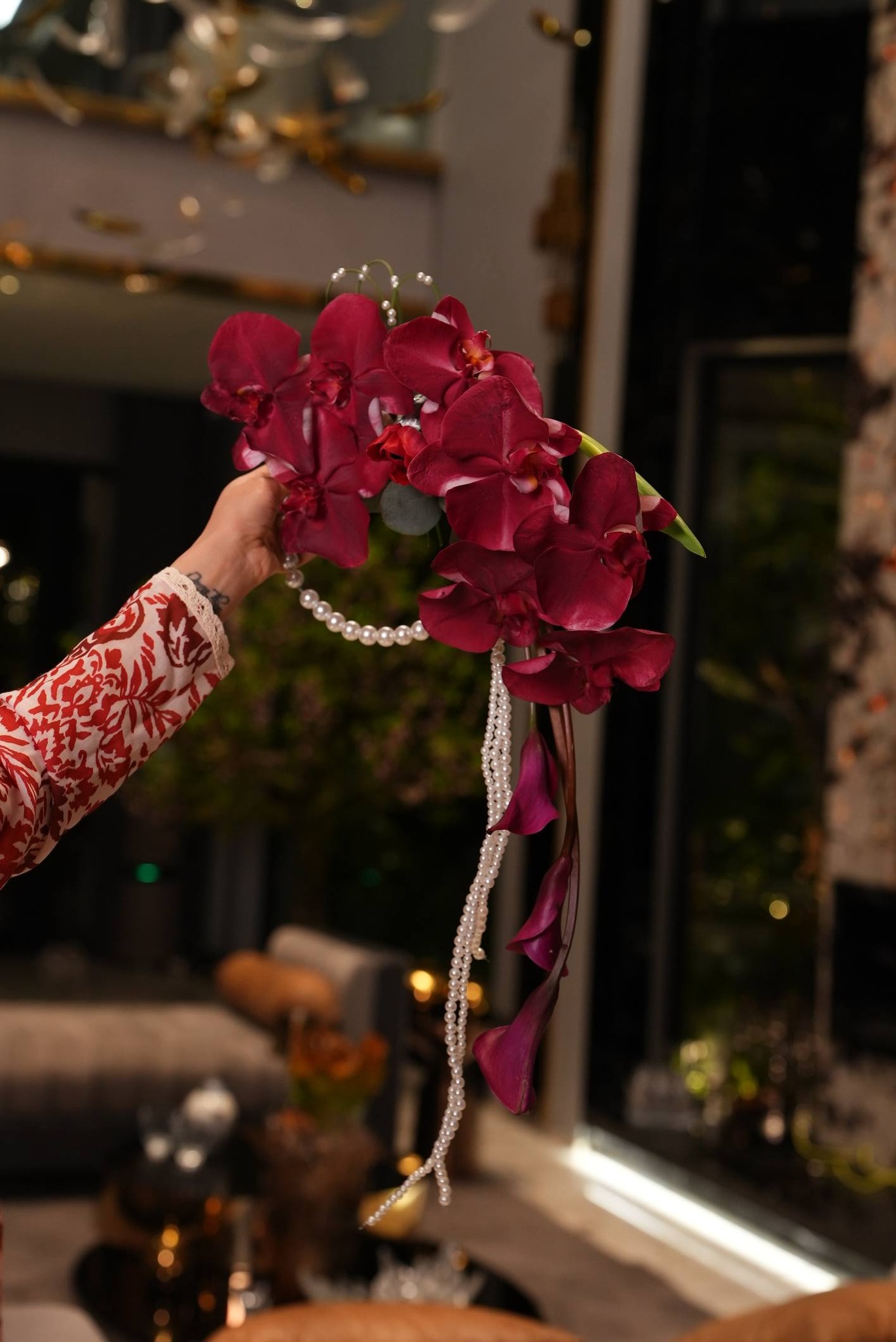 Hai bó hoa cưới của Huyền Trang Mù Tạt (Ảnh: Ngô Thuỳ Linh)