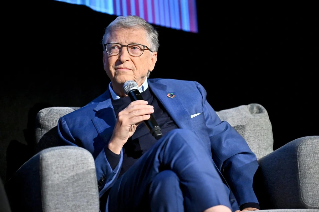 Bill Gates có thói quen uống Diet Coke khiến nhiều người bất ngờ