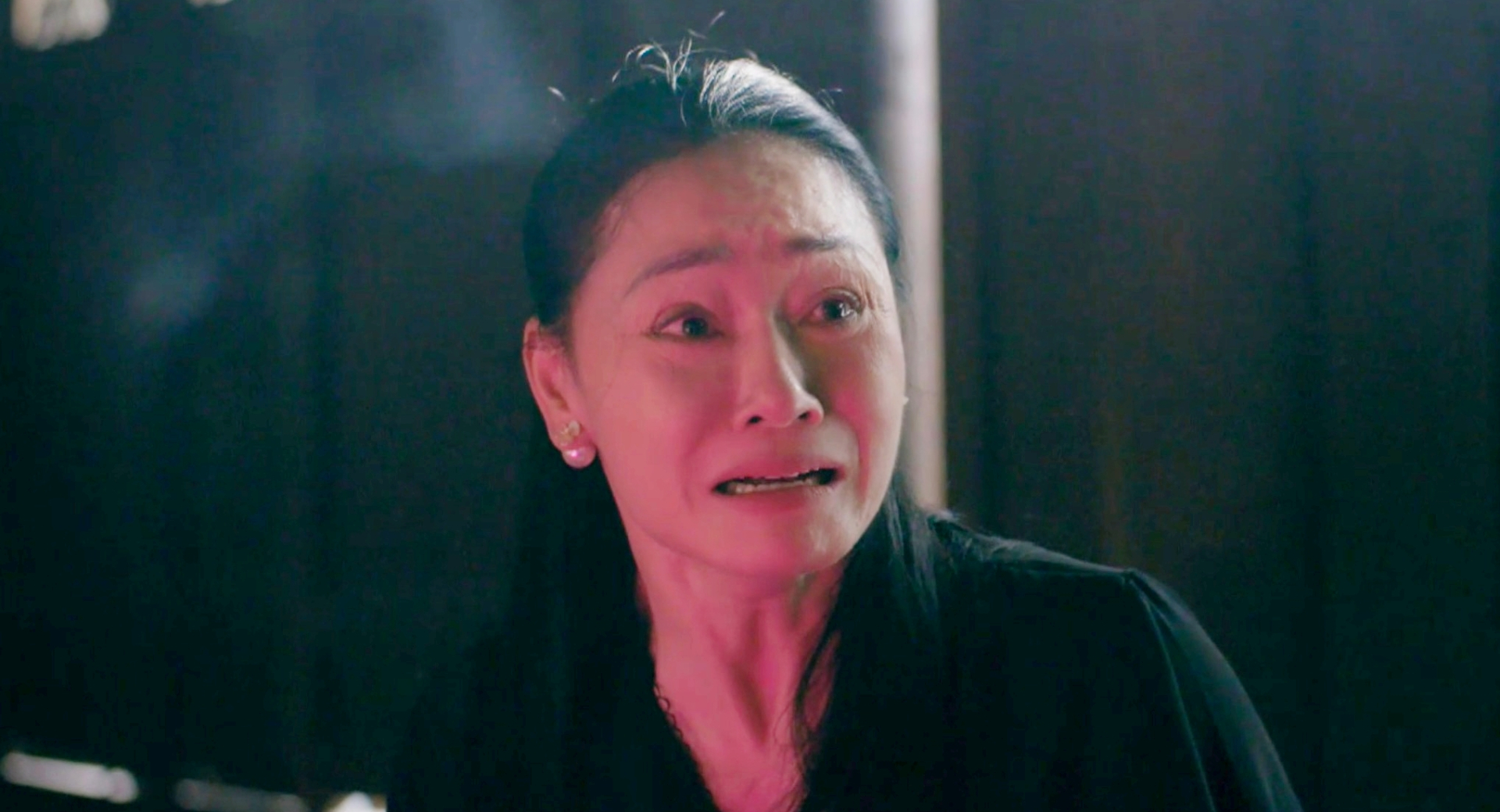 Khán giả tiếc nuối khi dấu vết thời gian đã hằn sâu trên gương mặt mỹ nhân Hà Thành