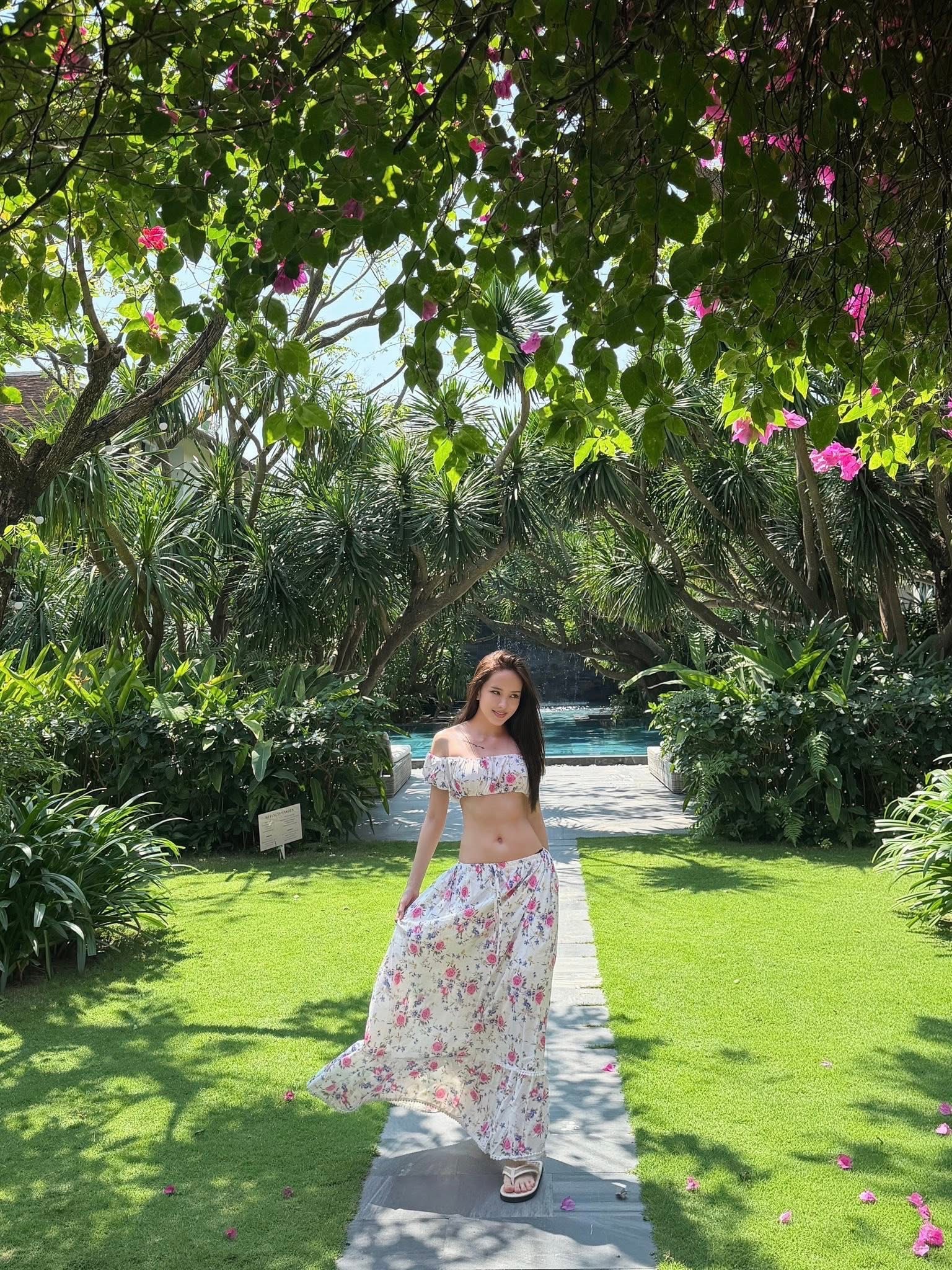 Thiều Bảo Trâm khiến hội chị em áp lực đầu năm