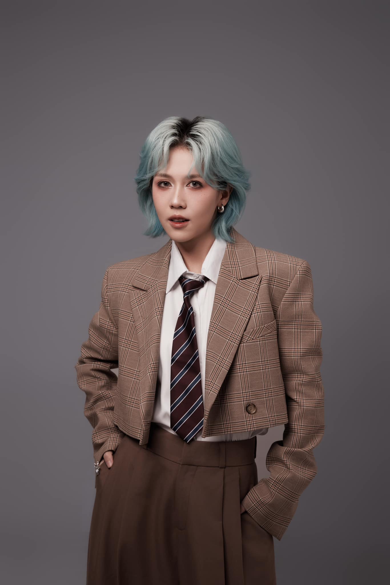 1 mỹ nhân ám ảnh vì bị chê xấu, Diệu Nhi phải lạy để