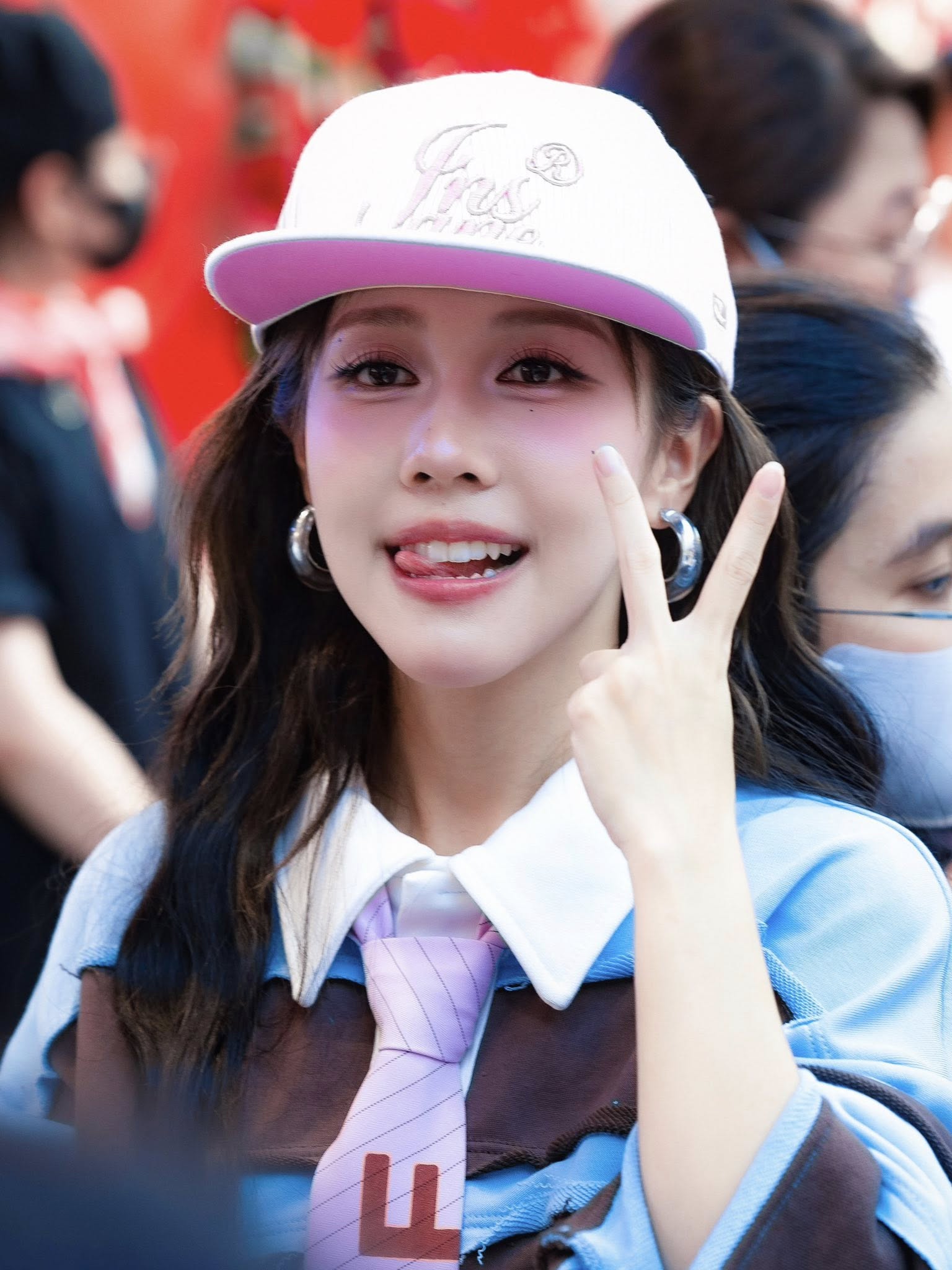 1 mỹ nhân ám ảnh vì bị chê xấu, Diệu Nhi phải lạy để