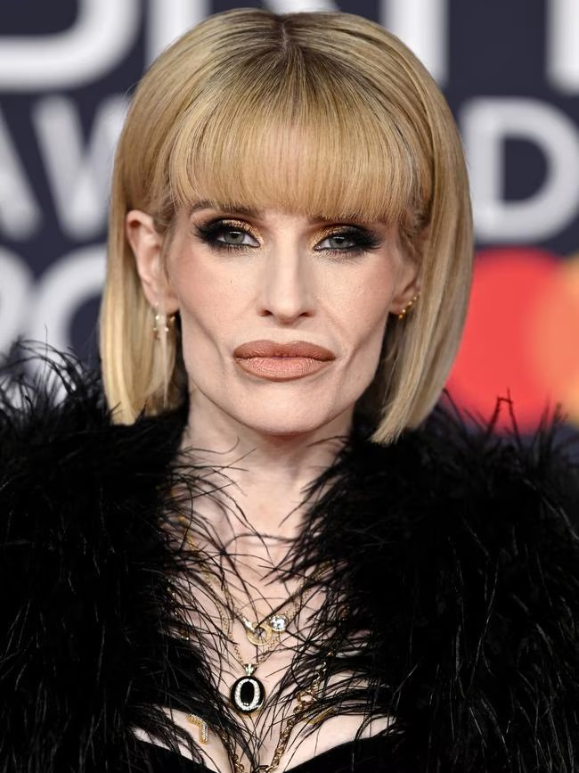 Hình ảnh ái nữ showbiz hậu giảm 37kg gây sốc, nhan sắc già đi 20 năm phát sợ