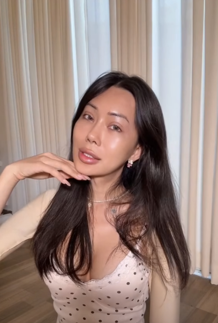  Mỹ nhân chuyển giới An Giang khóc lóc suy sụp sau khi tiêm mỡ toàn mặt 