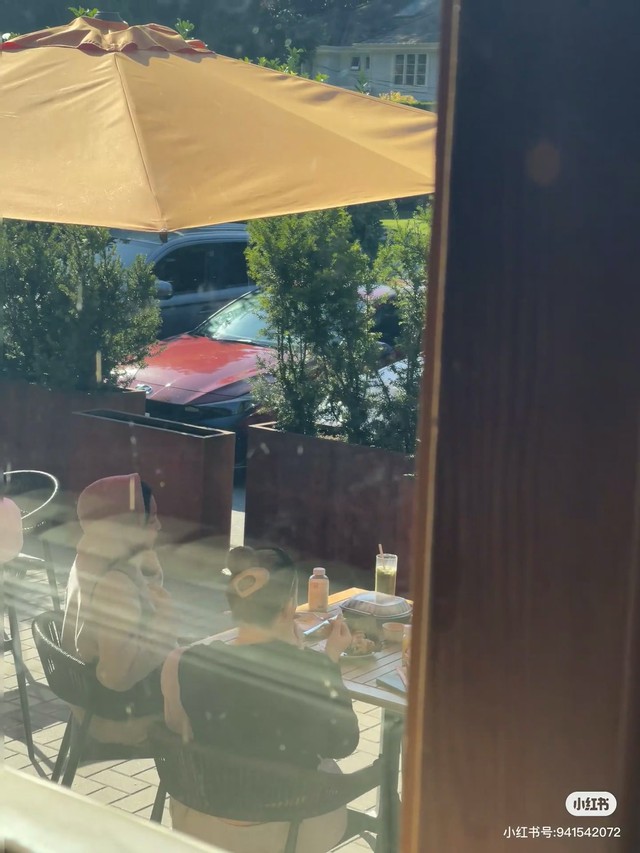 Hình ảnh nghi Jennie - Nico Hiraga hẹn hò ở Canada hồi năm ngoái đã khiến mạng xã hội náo loạn. Ảnh: X