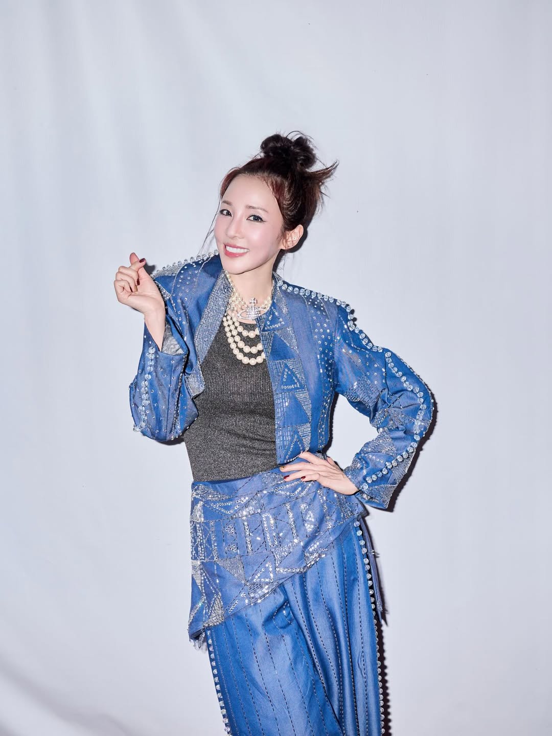 Sandara Park bất ngờ trở thành tâm điểm sau khi bị Park Bom 