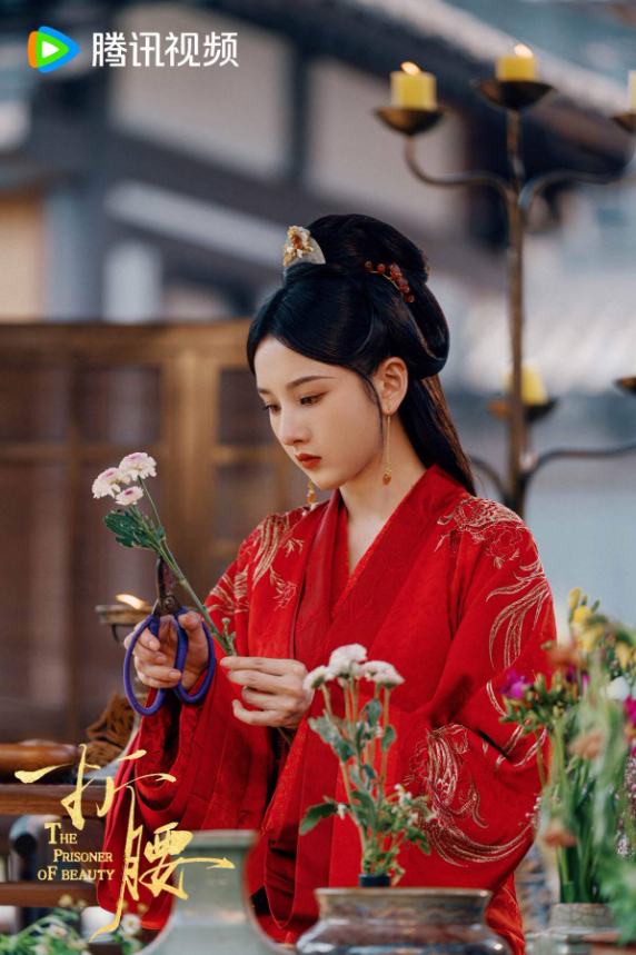 Tứ đại mỹ nhân thế hệ mới đẹp nhất Trung Quốc: Vương Sở Nhiên đỉnh miễn bàn, 1 người bị chê không xứng đáng