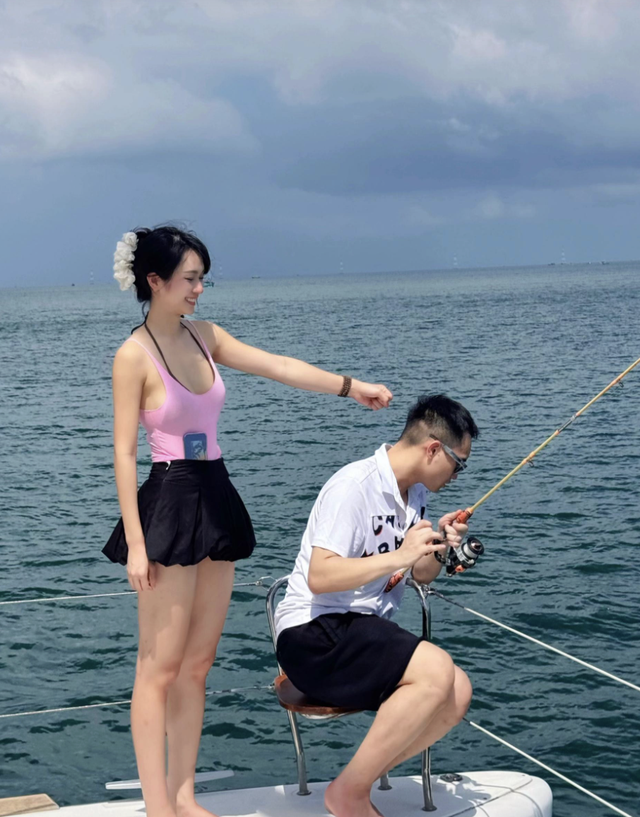 Vũ Thuý Quỳnh phơi bày 