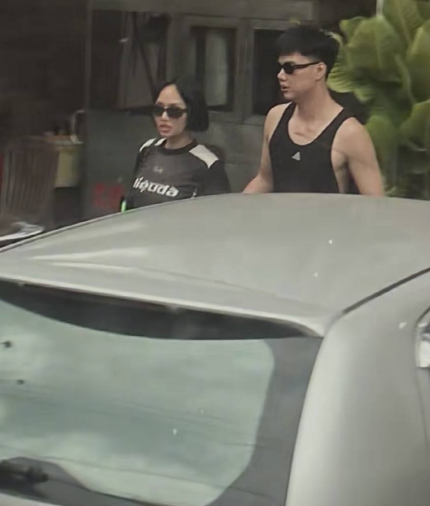 Miu Lê và Nam Vlog từng nhiều lần bị bắt gặp tình tứ trên đường phố