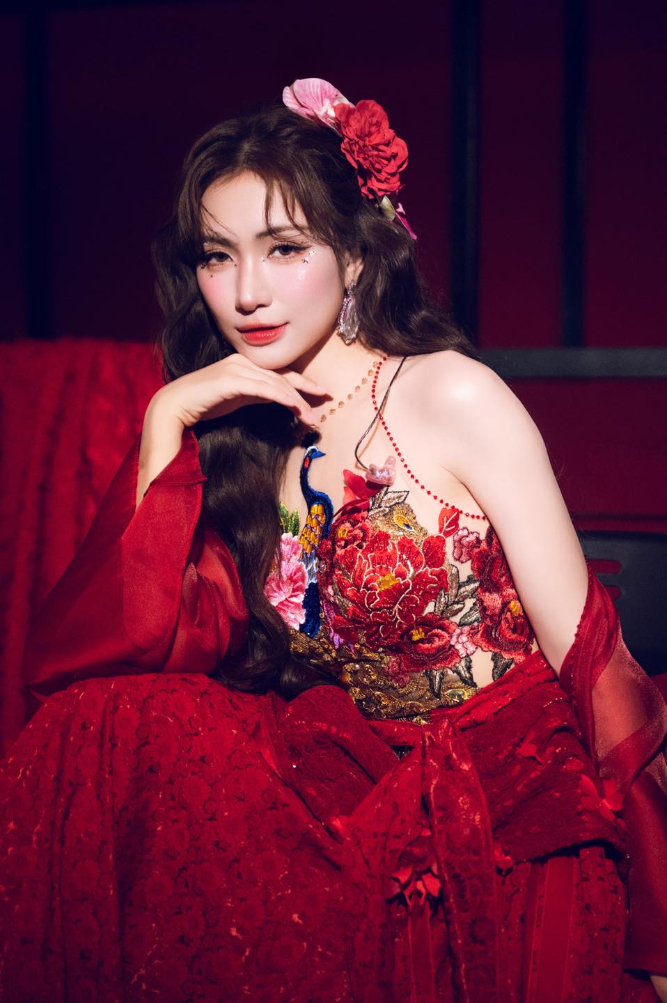 Hoà Minzy đang có sự nghiệp đáng ngưỡng mộ với loạt hit quốc dân