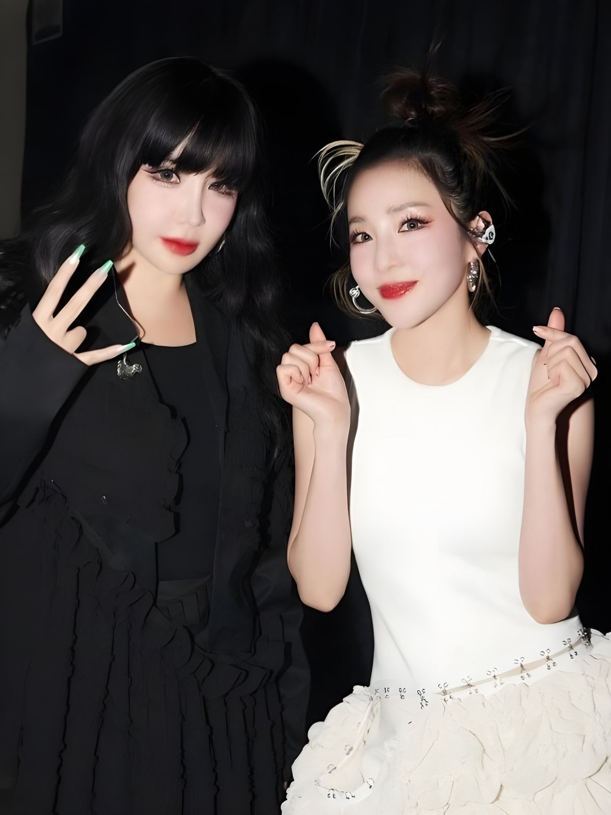 Dara và Park Bom có tình bạn kéo dài 2 thập kỷ. Ảnh: Instagram