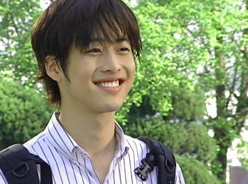 Kim Jae Won từng là ngôi sao đình đám của màn ảnh Hàn nhờ khuôn mặt điển trai với nụ cười tỏa nắng như có năng lượng chữa lành cùng khả năng diễn xuất tinh tế. Ảnh: Naver