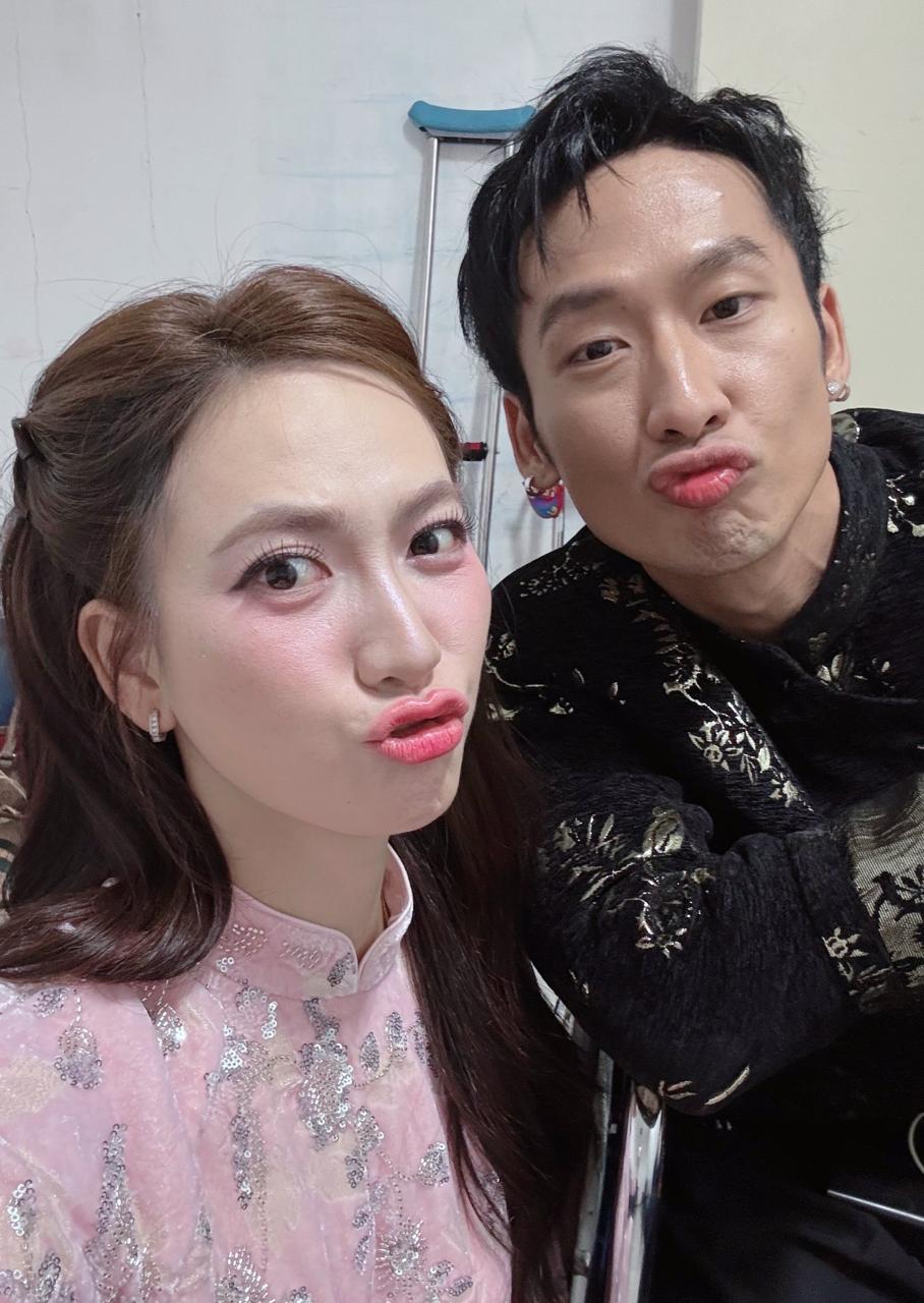 Những hình ảnh tình bể bình giữa Phương Anh Đào và Tuấn Trần