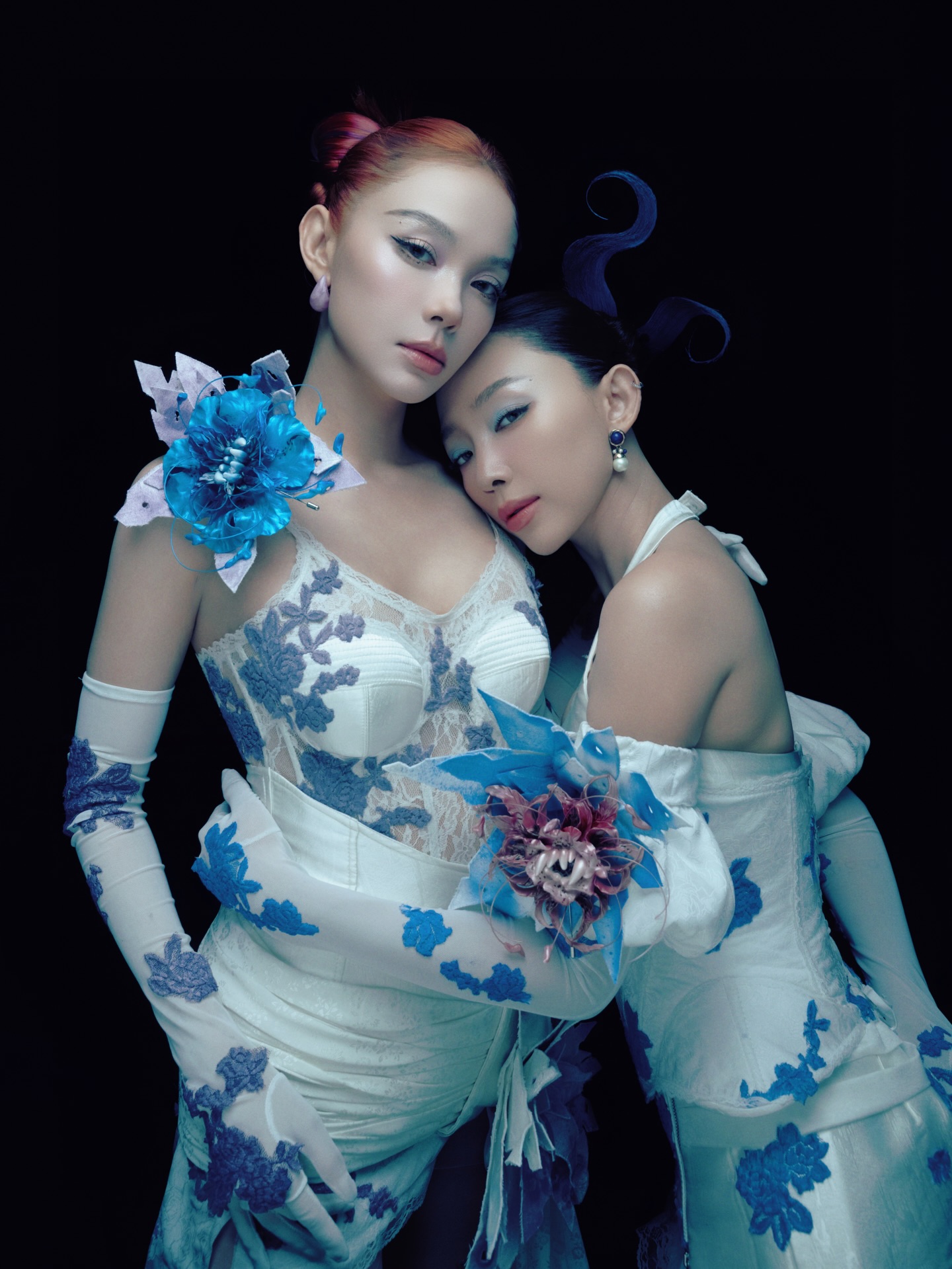 Ảnh nóng 1000 độ của 2 visual 