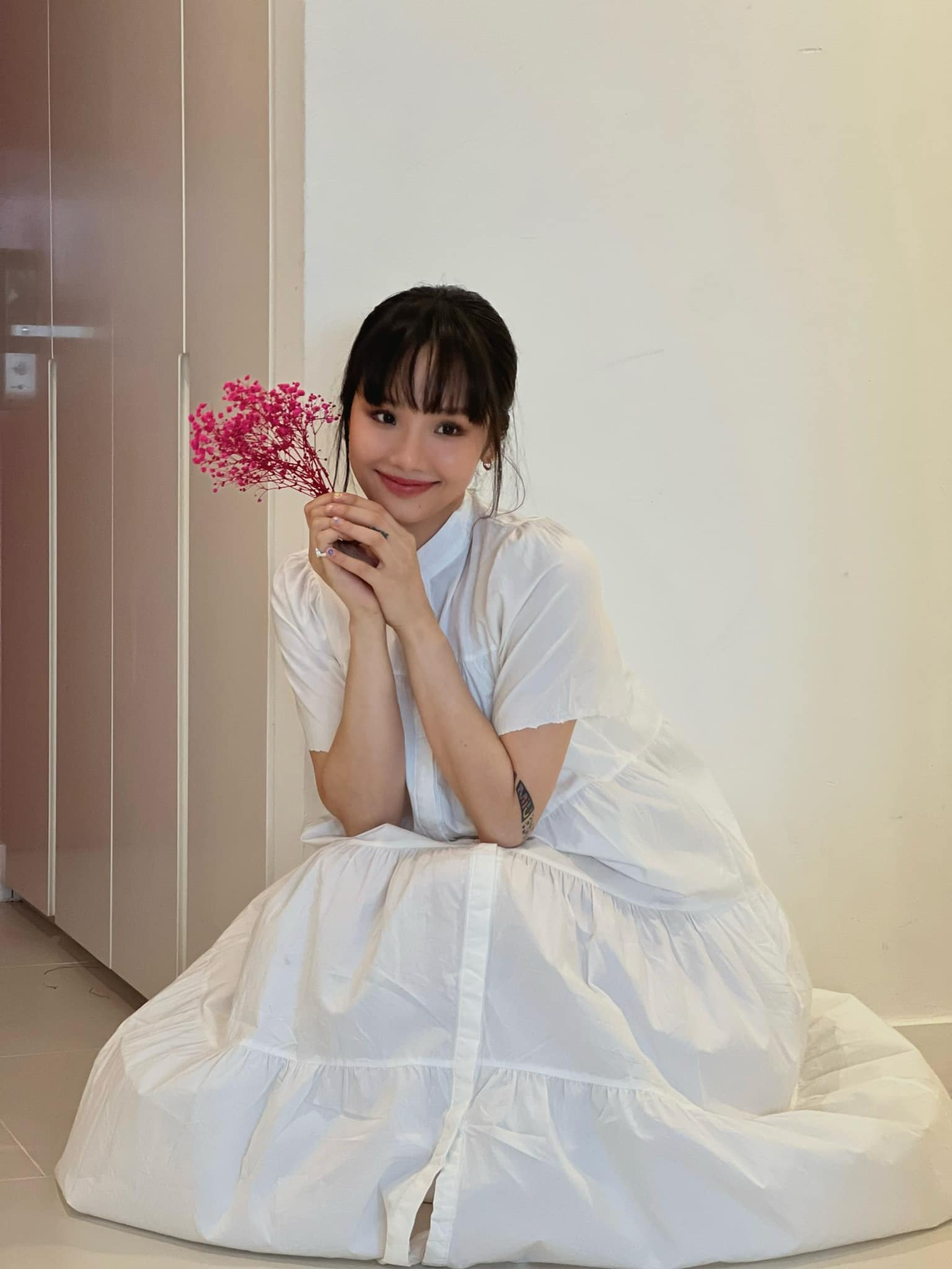 Miu Lê từng ẩn ý chuyện sắp kết hôn nhưng nay toang (Ảnh: FBNV)