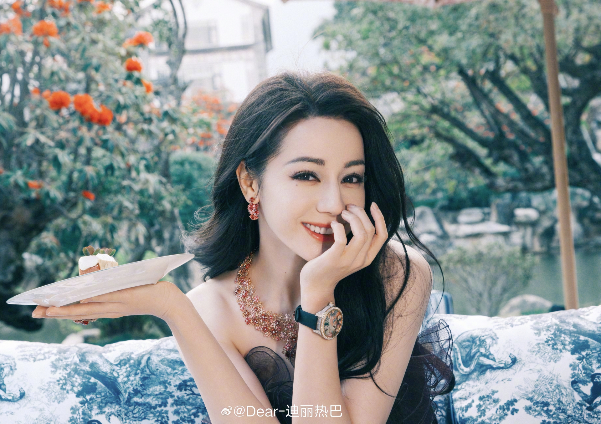 Địch Lệ Nhiệt Ba dự định tham dự show của Dior tại Tuần lễ thời trang Paris 2026