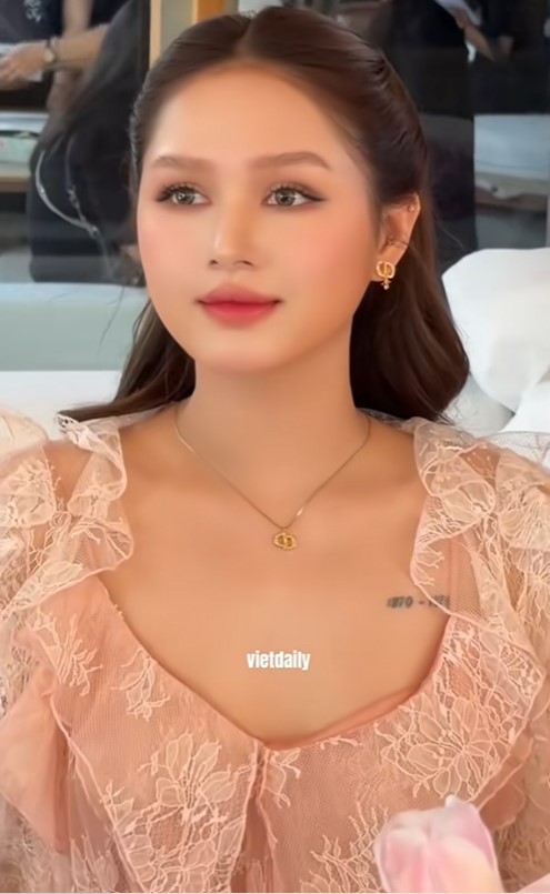 Visual Xoài Non cũng cỡ này. Nguồn: Vietdaily