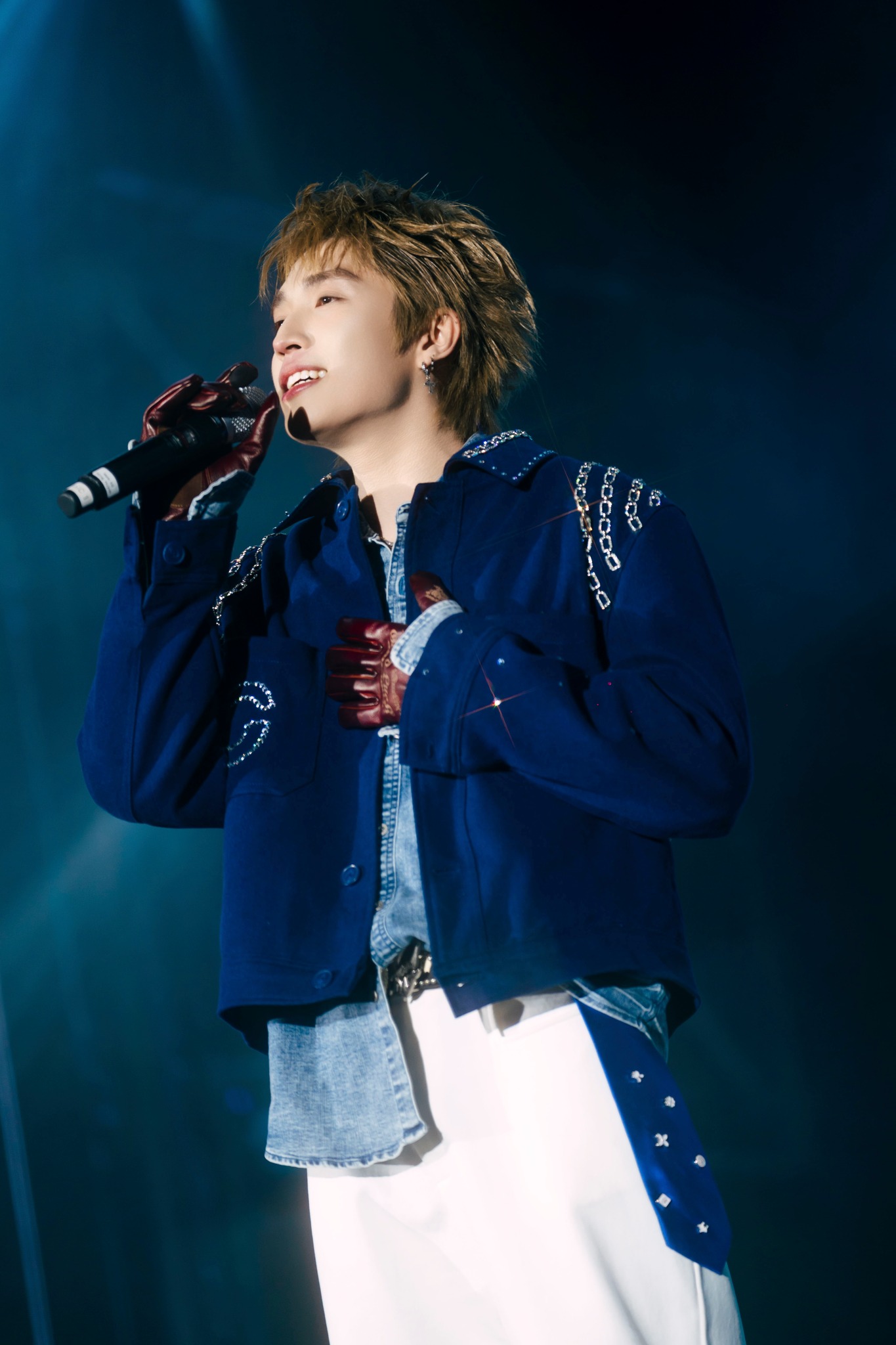 Netizen đều bày tỏ sự thông cảm khi Cody Nam Võ không thể sắp xếp thời gian sau khi lịch trình bị thay đổi (Ảnh: FBNV)