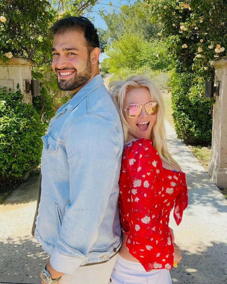 Sam Asghari mong quyền riêng tư của Britney Spears được tôn trọng. Ảnh: Page Six