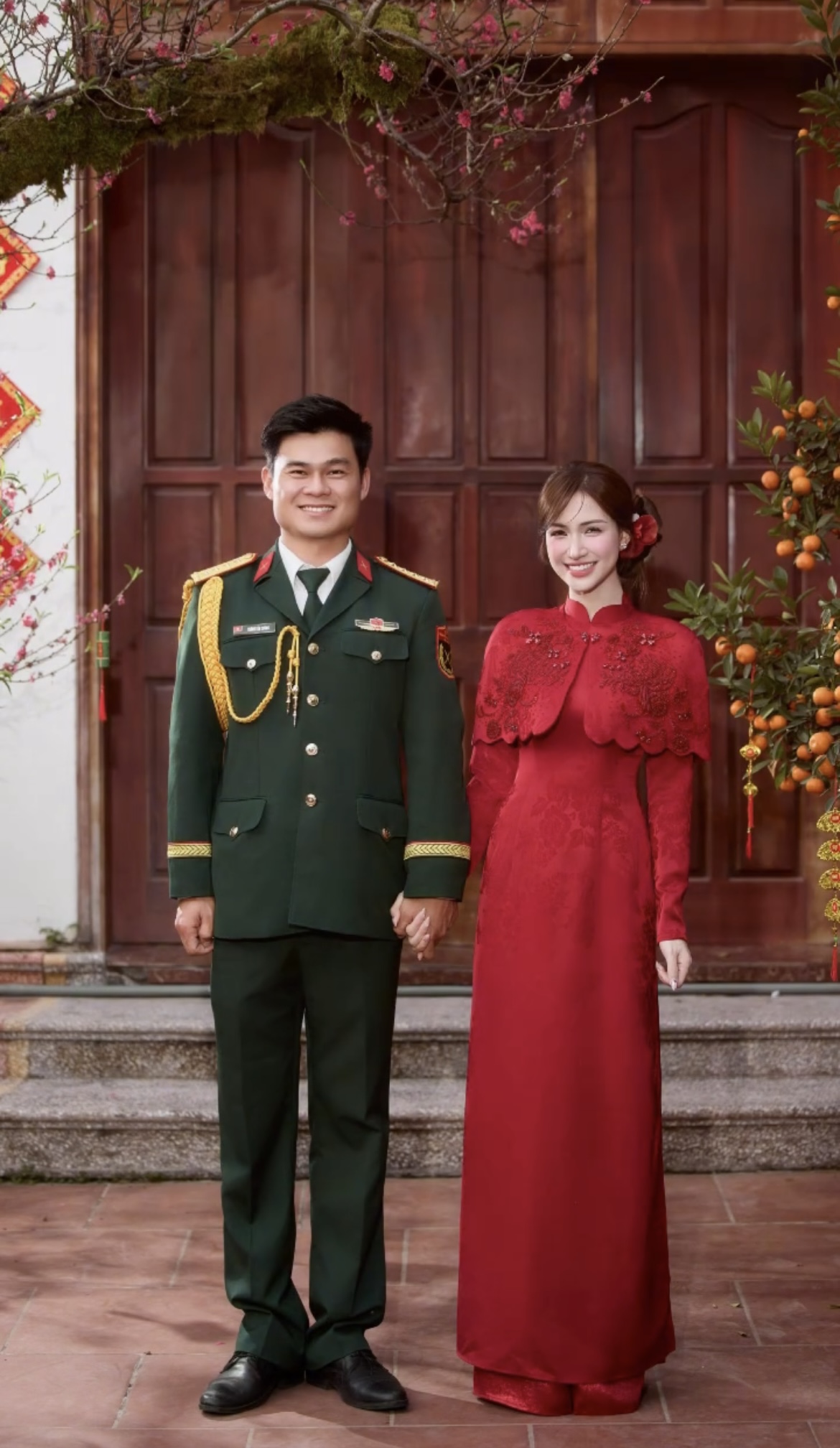   Cư dân mạng đang rất mong chờ tới hôn lễ của cặp đôi trong thời gian tới. Nguồn: FBNV  