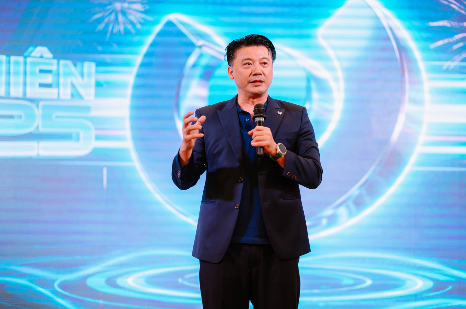 Doanh nhân Khắc Nguyện