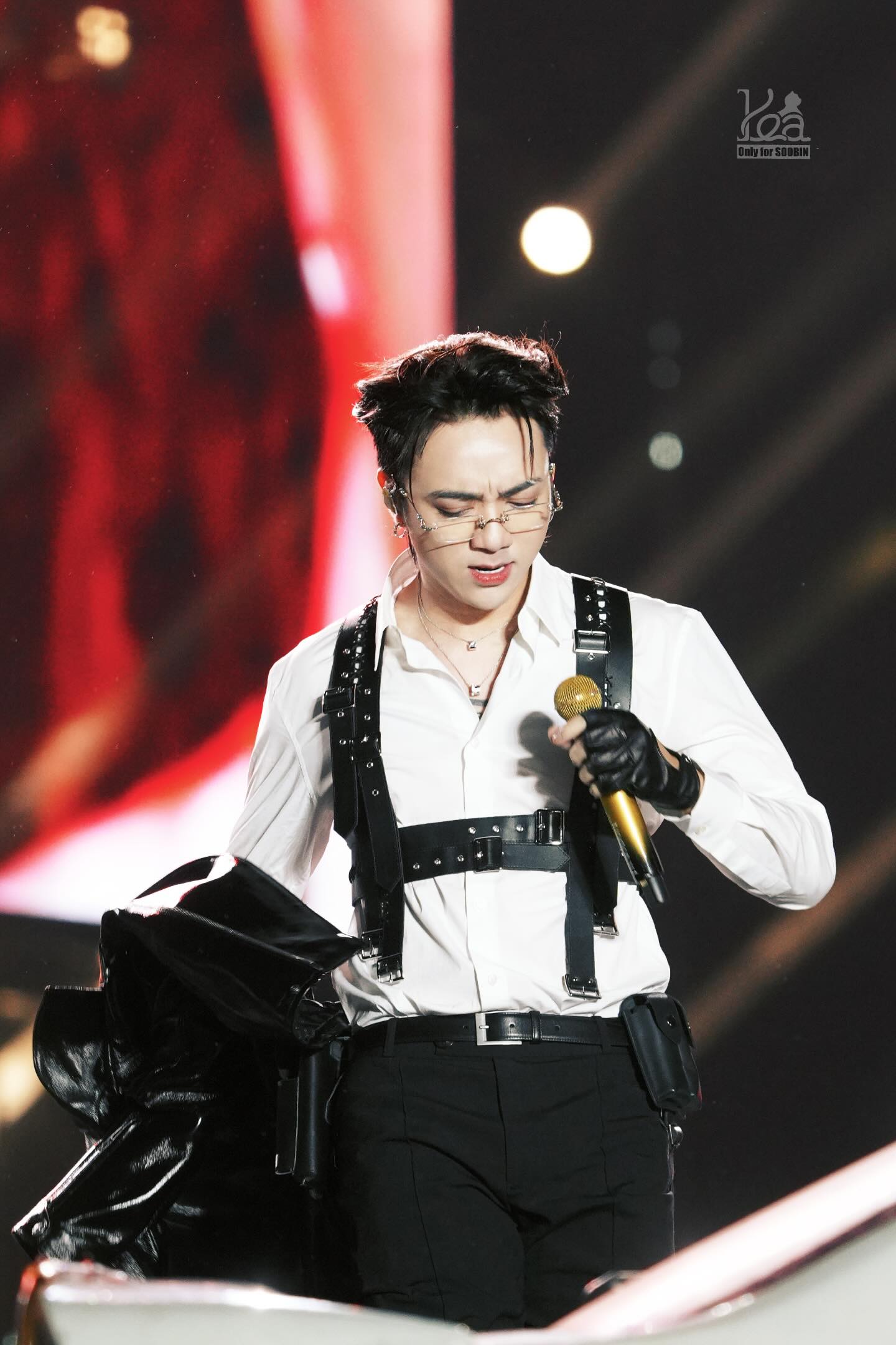 Siêu xe của SOOBIN bốc cháy ngùn ngụt, cả chục ngàn người há hốc