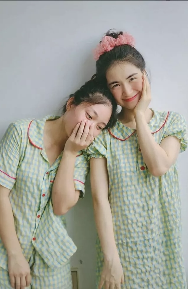 Một số hình ảnh khác của cả hai.