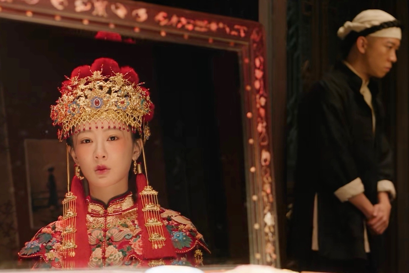 Lễ cưới này là một hình thức mại dâm. Vì vậy Đổng Trúc Quân cảm thấy tủi nhục đau khổ bất lực