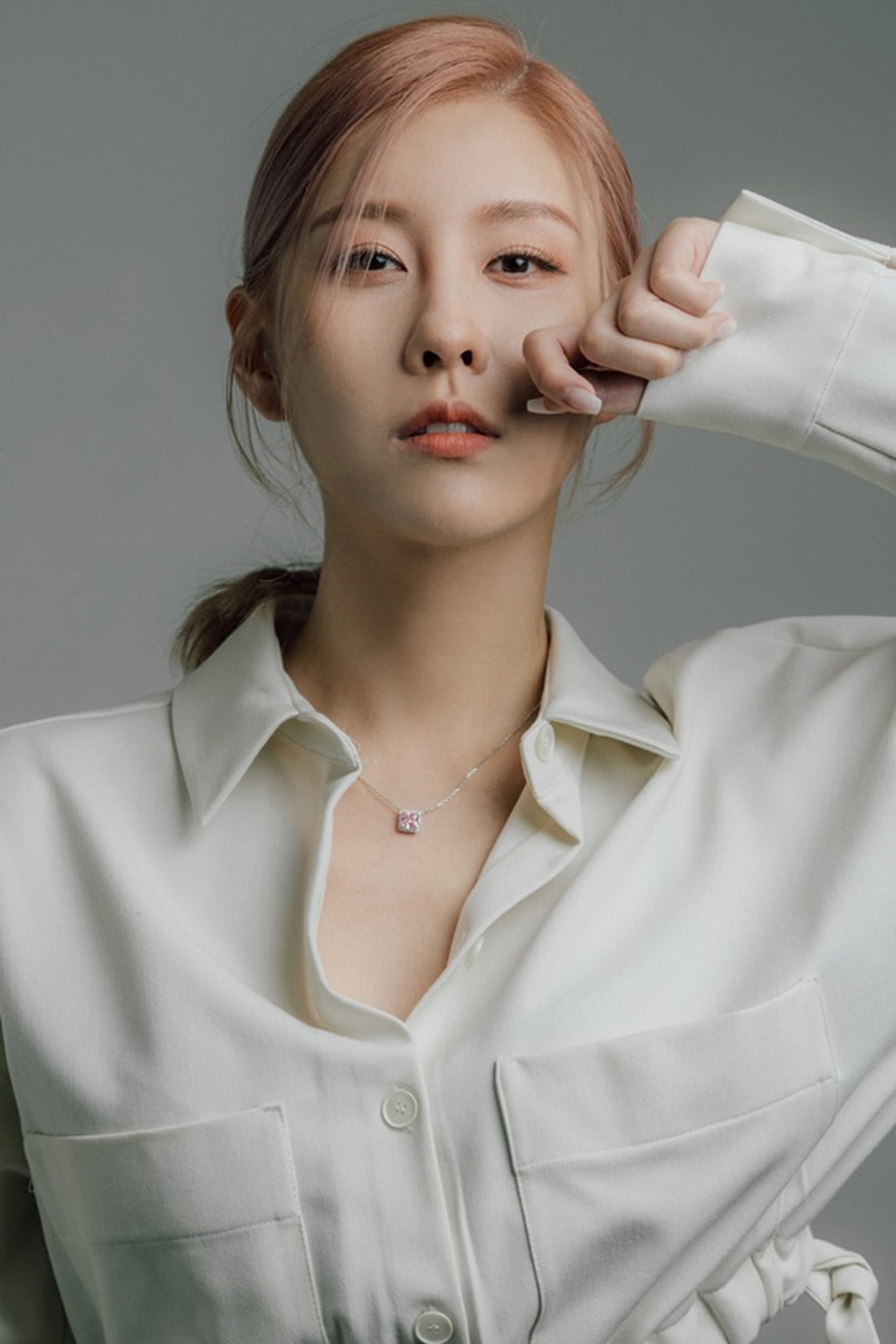 Stephanie từng tham gia nhóm nhạc CSJH The Grace dưới trướng 