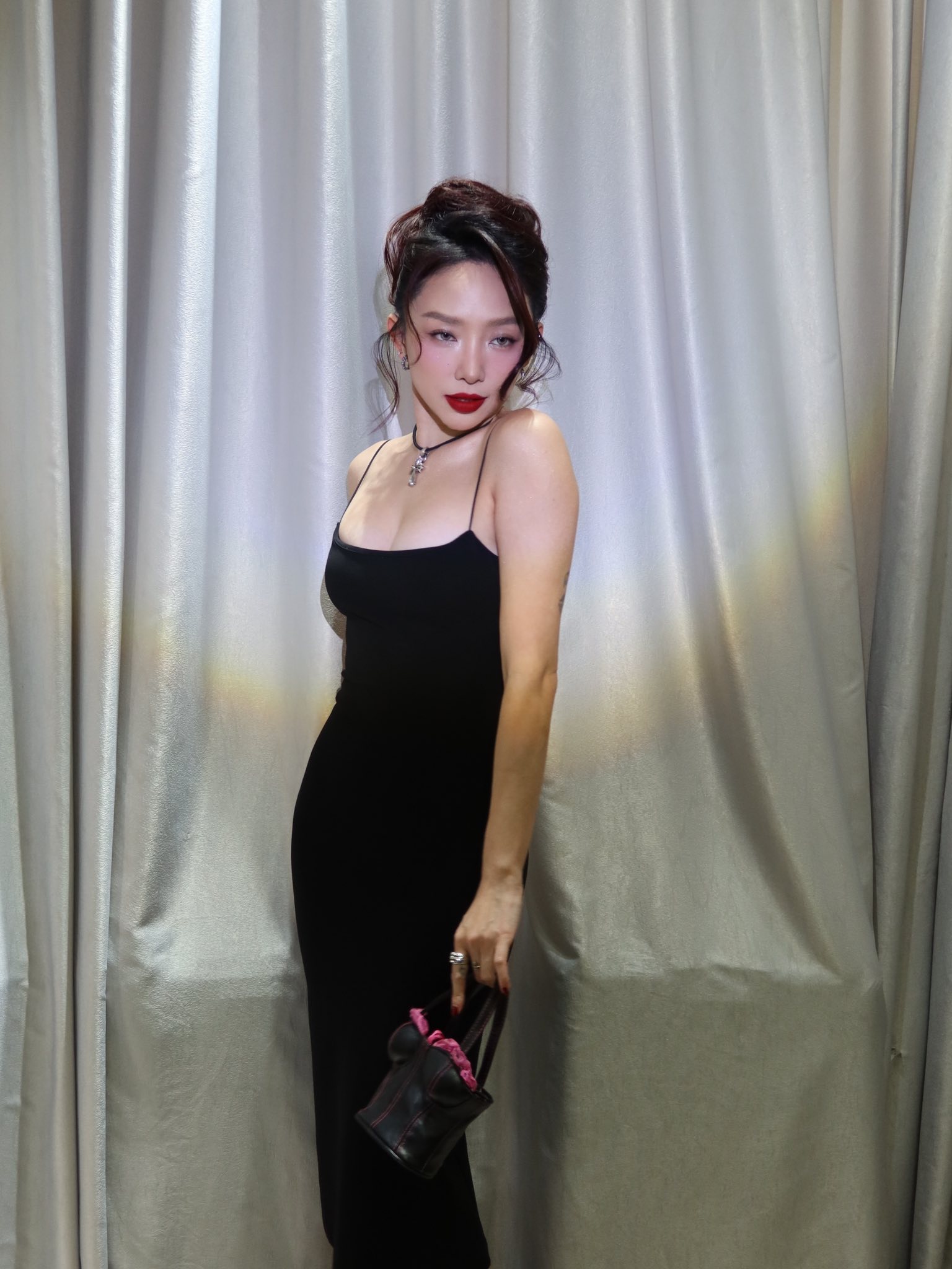 Tóc Tiên là nghệ sĩ chẳng ngại 